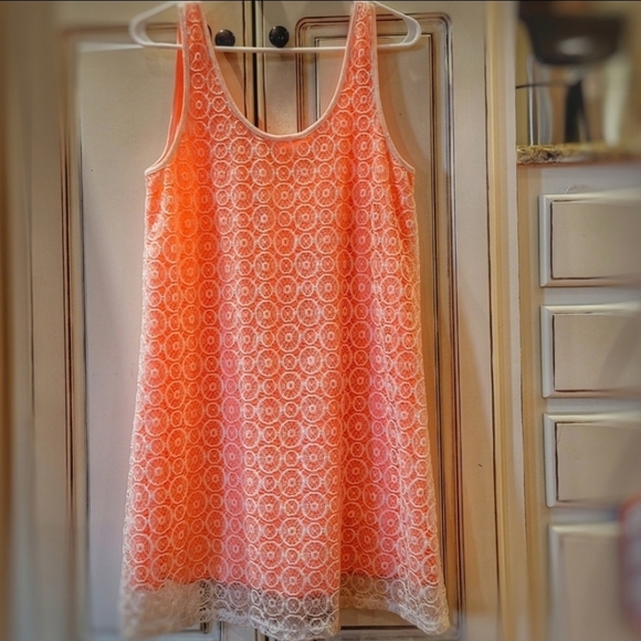 Coveted Clothing Pink and White Crochet Dress - Picture 2 of 6